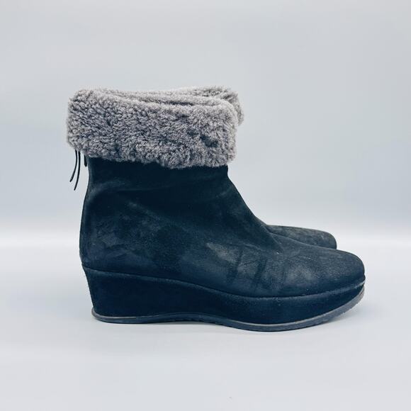 Stuart Weitzman Boots Womens 8.5 Black Suede Faux Shearling Wedge Ankle Zip - Picture 1 of 10